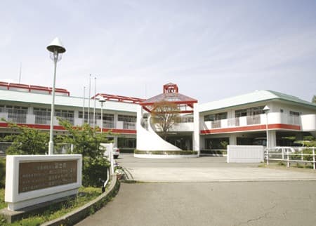 指定介護老人福祉施設オレンジシャトー富岳