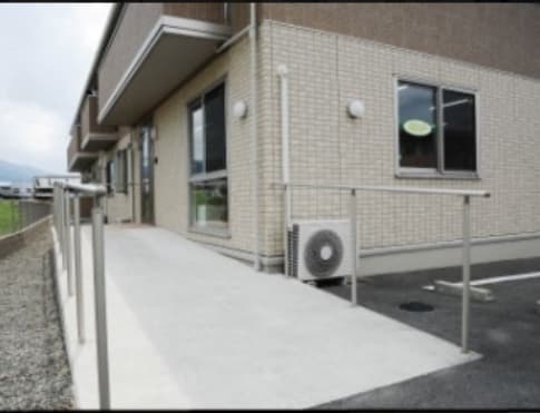 ベスナ・プラス