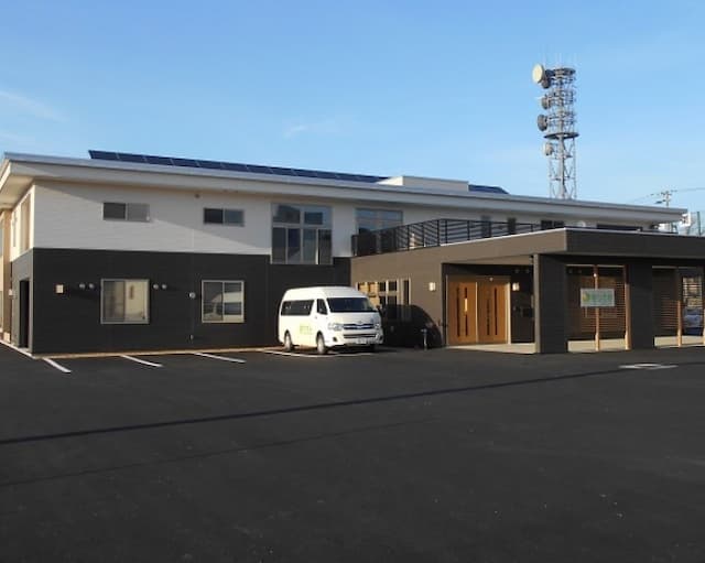 ユトリアケアセンターなりさわ